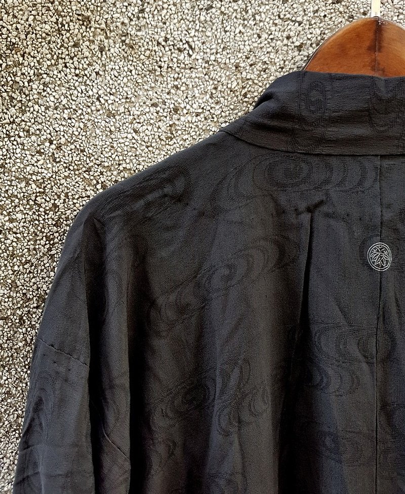 小龜葛葛 - 日本 水波紋簍空 手工縫製 羽織和服外套 - 女大衣/外套 - 棉．麻 