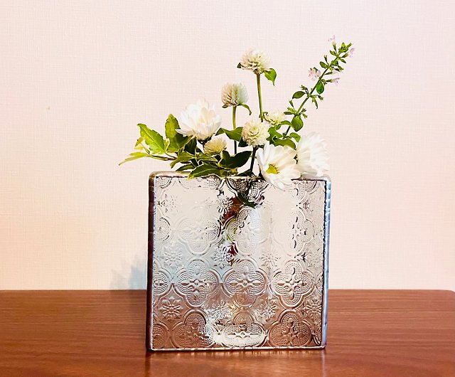 受注制作品 再販 ステンドグラス 花瓶 Block 花 クリア - ショップ Le Petit Vitrier 花瓶・植木鉢 - Pinkoi