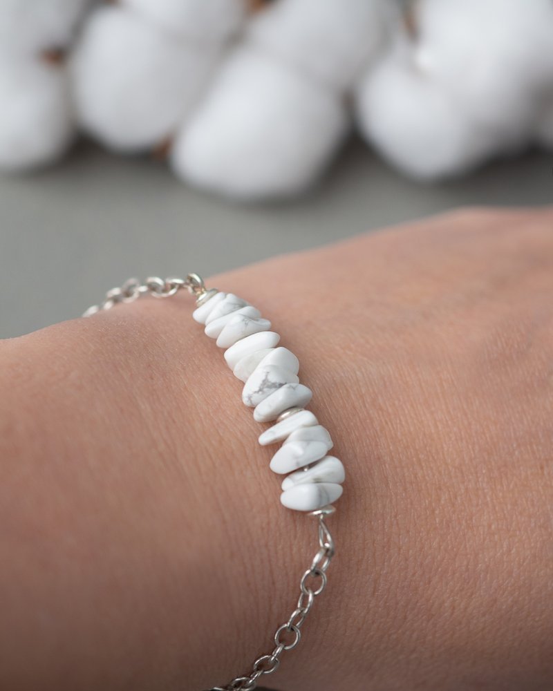 Raw Howlite Bracelet, 925 Silver, Taurus, Virgo gem, Lunar New Year gift - 手鍊/手環 - 寶石 白色