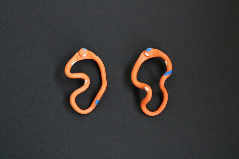 Hsin Hsiu Yao Geometric Earrings - Irregular Orange Curve - Earrings & Clip-ons - Sterling Silver Orange
