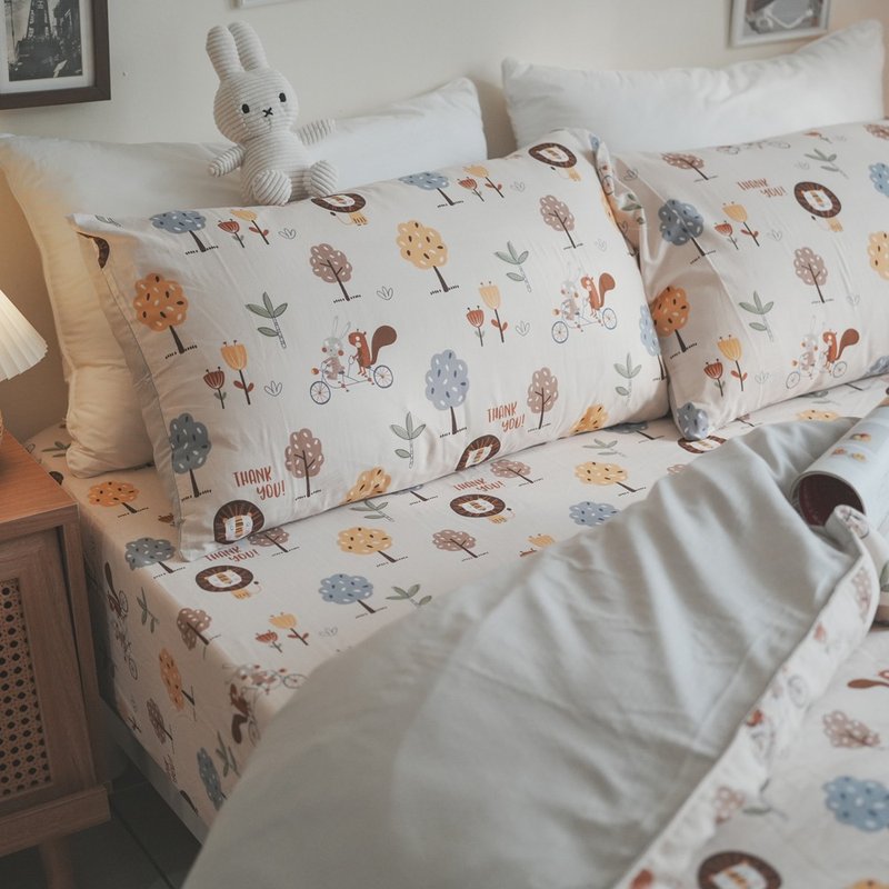 Pine Forest Two-layer Yarn Bed Bag Dual-purpose Quilt Set 100% Cotton Made in Taiwan [Exceeding limit set] - เครื่องนอน - ผ้าฝ้าย/ผ้าลินิน หลากหลายสี