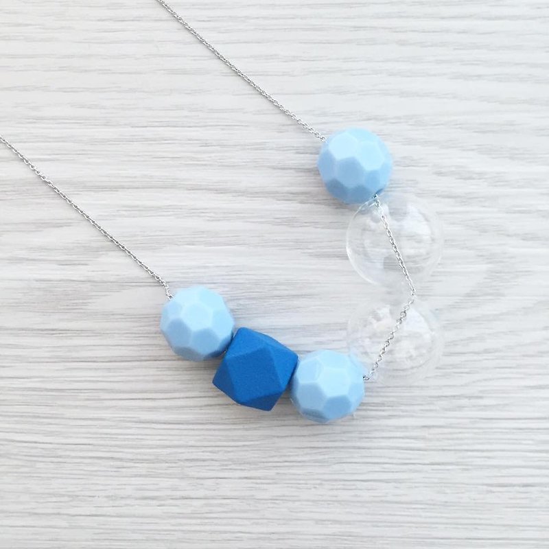 LaPerle blue powder blue geometric glass beads transparent bubble bead necklace necklace necklace necklace birthday gift Geometric Glass Royal Blue Ball Necklace - สร้อยติดคอ - แก้ว สีน้ำเงิน