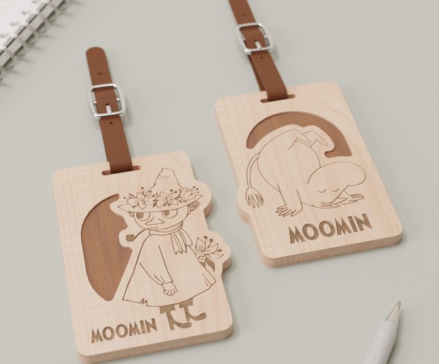 Pinkoi x Moomin】スナフキン / ムーミン ディフューザー ウッド カードホルダー - ショップ UniWoodesign 定期入れ・ パスケース - Pinkoi