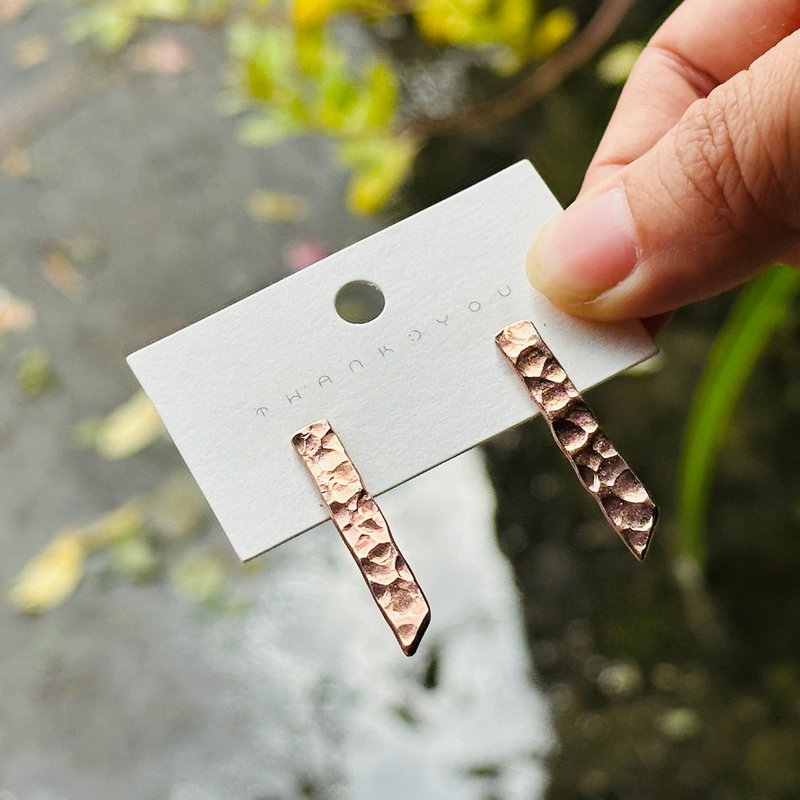 Water Ripple Bronze Bar Earrings - ต่างหู - ทองแดงทองเหลือง สีนำ้ตาล