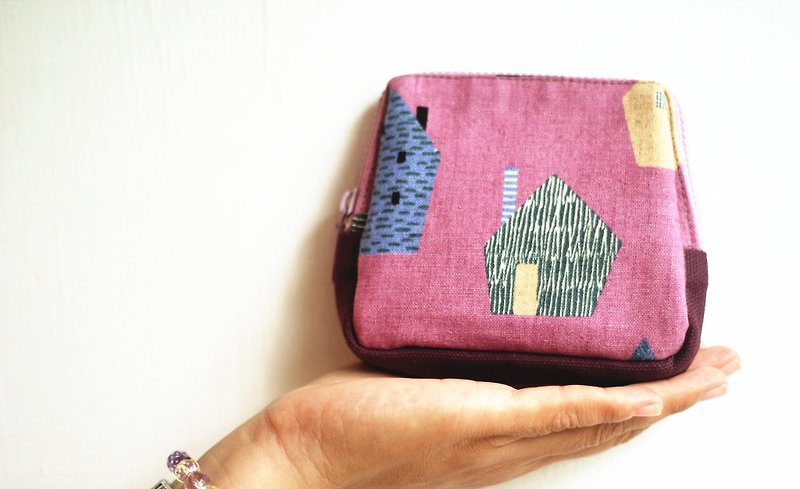 【好日手作】Handmade。紫色小房子。口袋收納包 - 化妝包/收納袋 - 棉．麻 多色