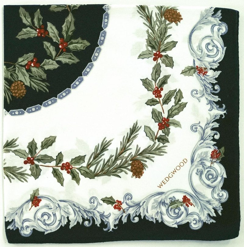 WEDGWOOD Vintage Handkerchief Christmas Celebration 19.5 x 19.5 inches - ผ้าเช็ดหน้า - ผ้าฝ้าย/ผ้าลินิน สีเขียว