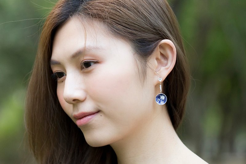 星空隕石坑耳環 (琺瑯銀箔) - 耳環/耳夾 - 琺瑯 藍色