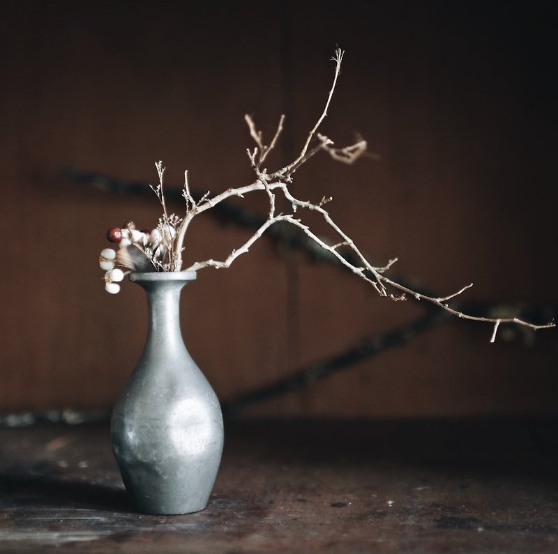 明治時代の薄い首の錫の花瓶_小さい - 花瓶・植木鉢 - 金属 シルバー