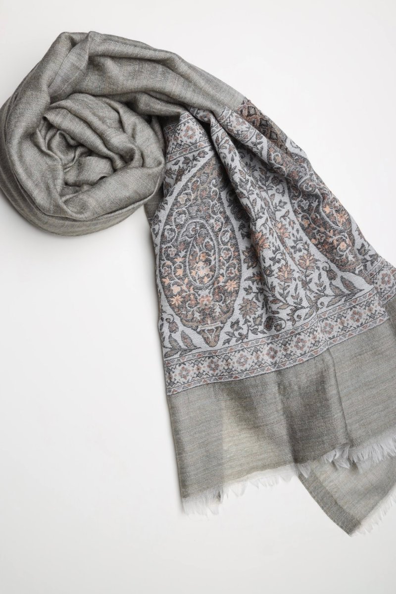 [Christmas Gift Box] Cashmere woven kani leaves/grey olive scarf and shawl in stock - Knit Scarves & Wraps - Wool Khaki