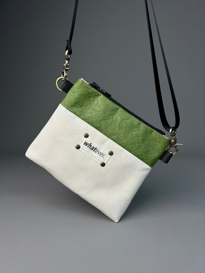 Tyvek paneled cotton canvas side backpack - กระเป๋าแมสเซนเจอร์ - ผ้าฝ้าย/ผ้าลินิน สีเขียว