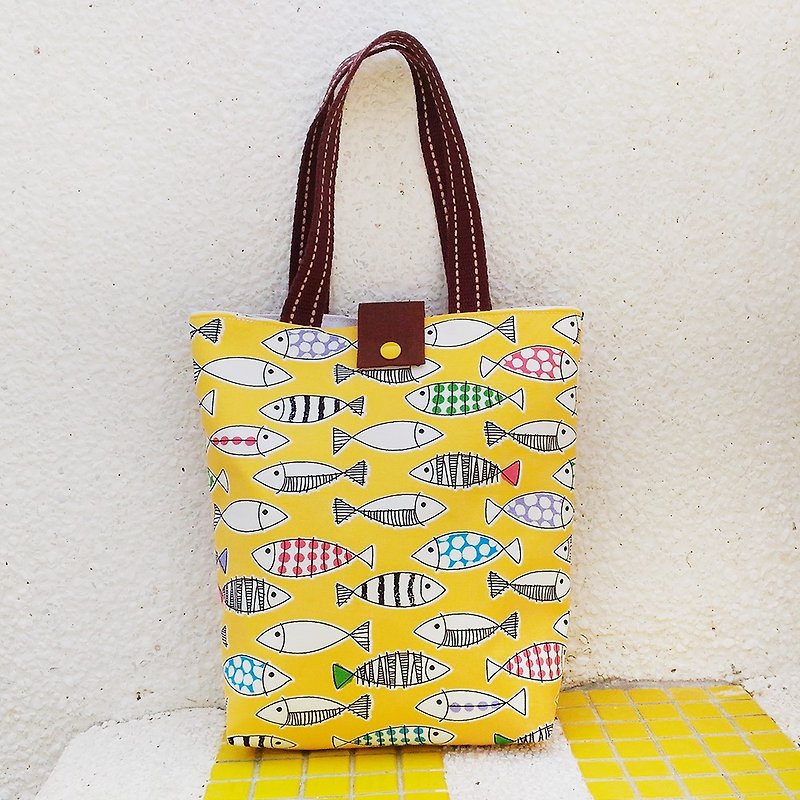 Colored fish bag _ yellow / left 1 - กระเป๋าถือ - ผ้าฝ้าย/ผ้าลินิน สีเหลือง