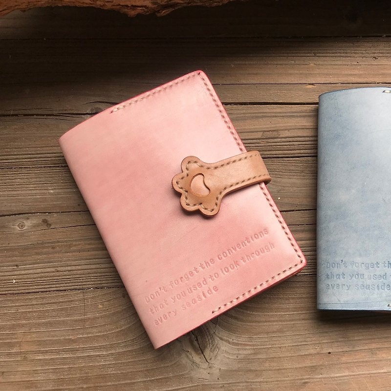カスタマイズされた猫のバックルA5のノートブックカバー - バインダースタイル - ノート・手帳 - 革 ピンク
