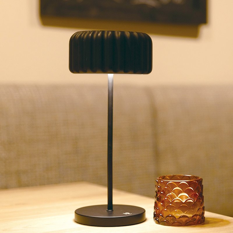 【ベルギーAP】Dentelles Classic French Life Design Style テーブルランプ - クラシックブラック - 照明・ランプ - その他の素材 