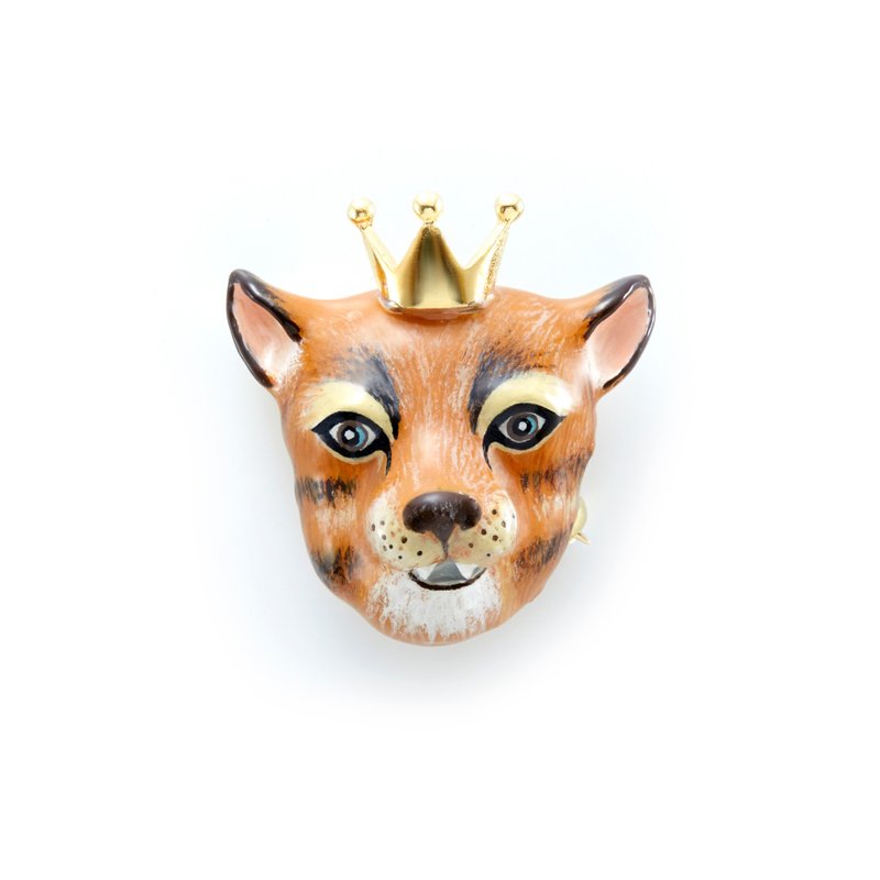 Kaira Qoeen Lion Brooch - 胸針 - 其他金屬 金色