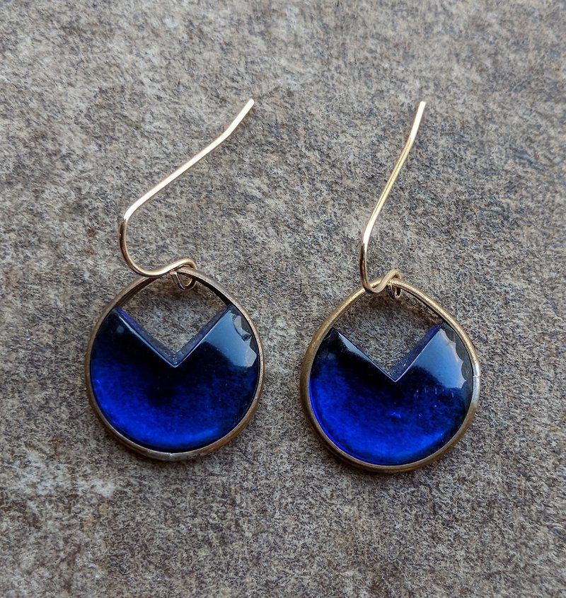 藍色古董玻璃黃銅耳環 - 耳環/耳夾 - 玻璃 藍色