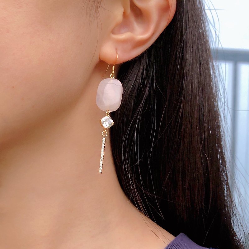 超大方塊粉水晶微鑲嵌配飾耳環 14K包金 - 耳環/耳夾 - 水晶 粉紅色