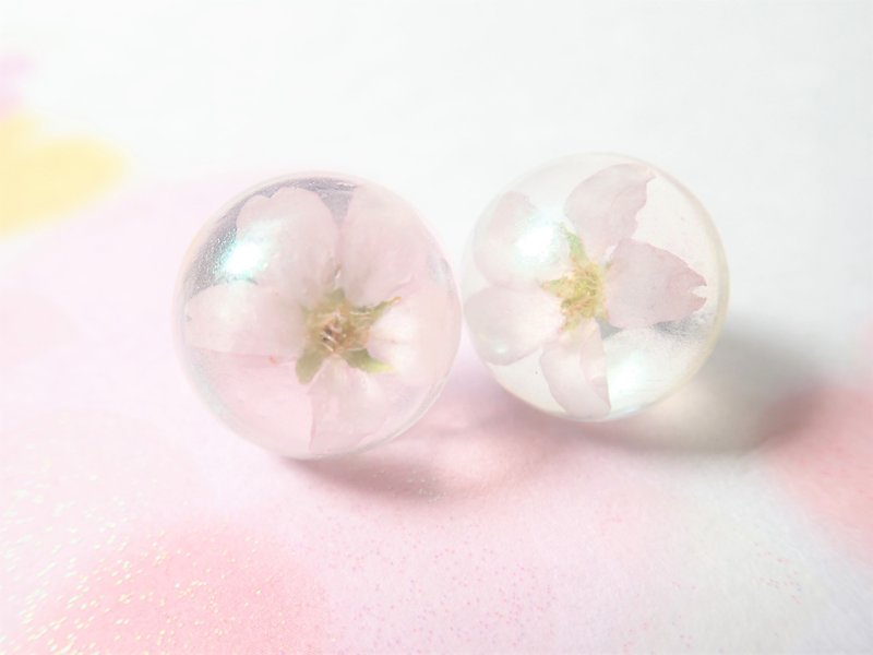 Keio Sakura Pearl White Hemisphere Single Earrings Clip-On