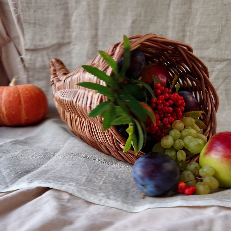 Wicker cornucopia basket for holiday table decor. Wedding centerpiece. - Place Mats & Dining Décor - Eco-Friendly Materials Brown