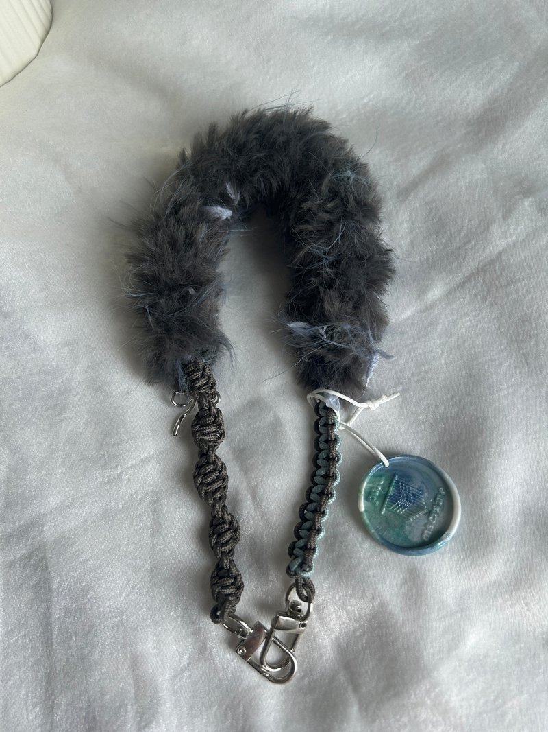 仿皮草手機腕鏈 - 手機掛繩/背帶 - 其他材質 