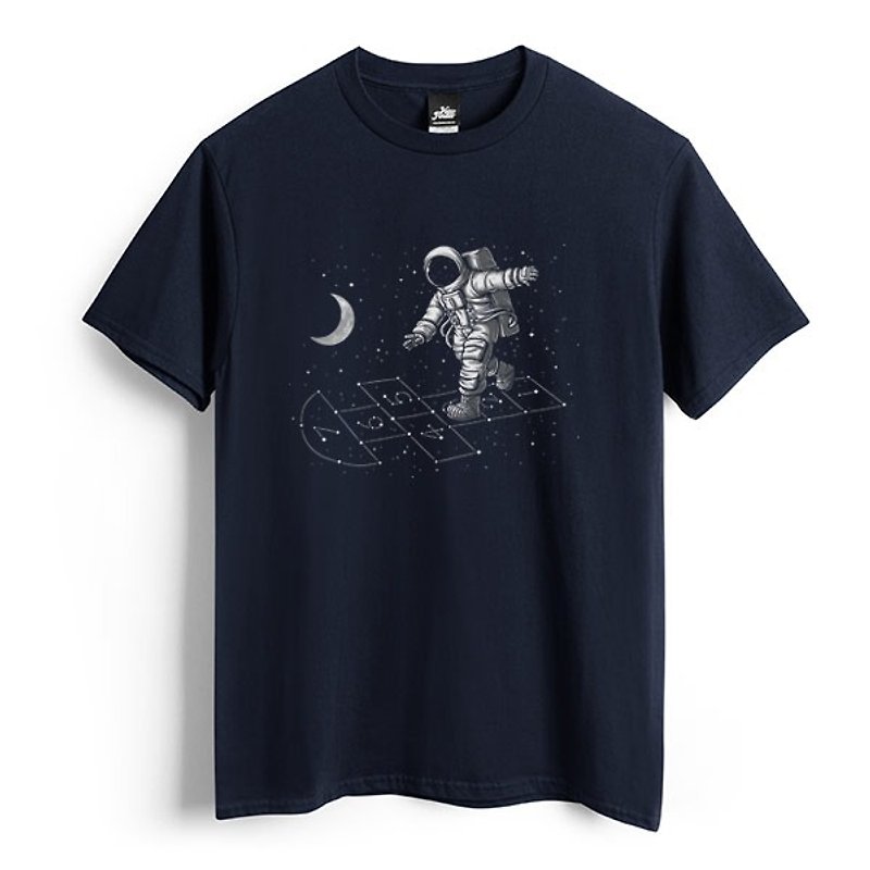 Dreams under the stars-navy blue-unisex T-shirt - เสื้อยืดผู้ชาย - ผ้าฝ้าย/ผ้าลินิน สีน้ำเงิน