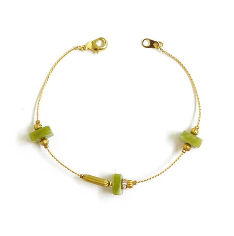 Ficelle | handmade brass natural stone bracelet | [olivine] Flames symbiotic - genial - สร้อยข้อมือ - เครื่องเพชรพลอย สีเขียว
