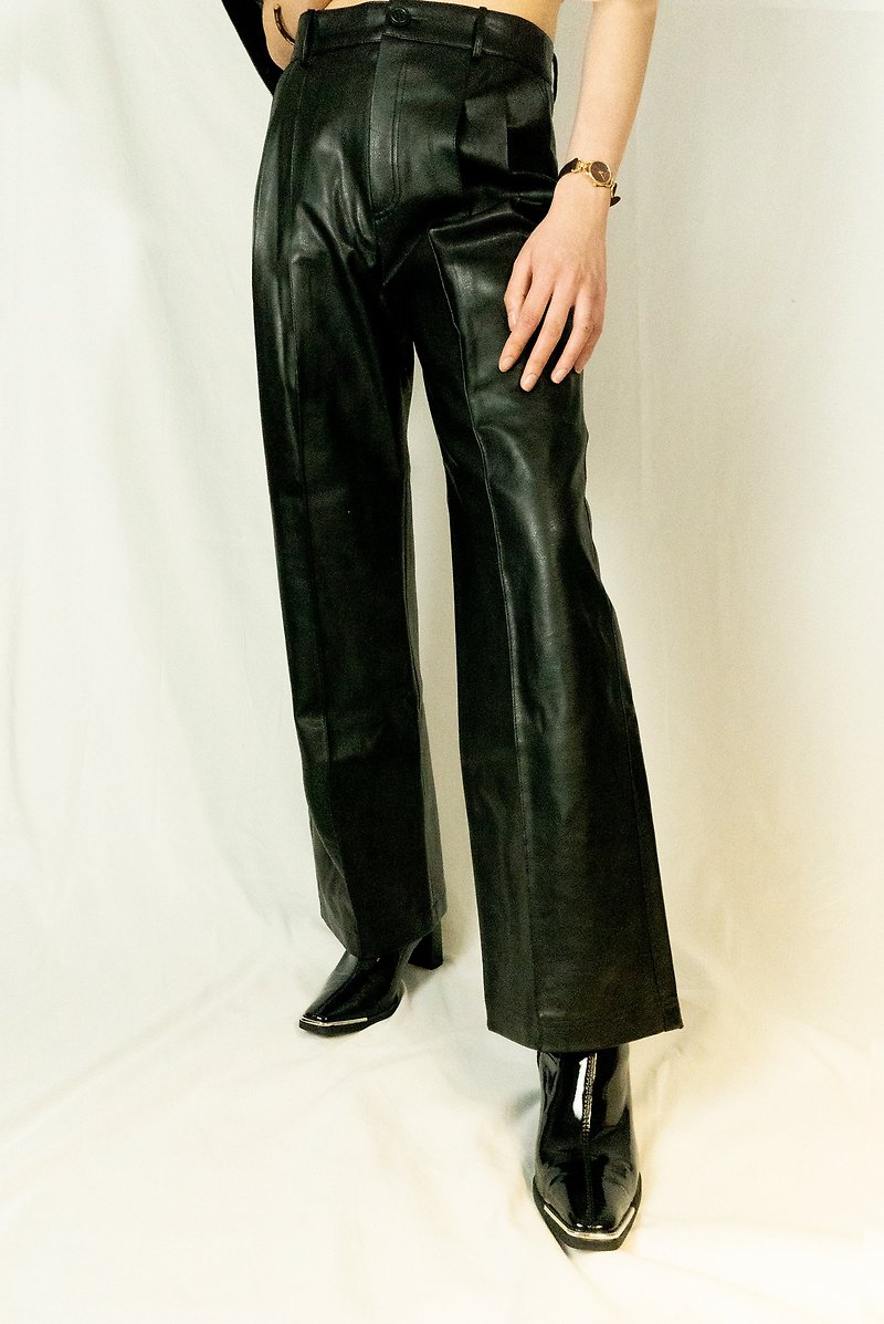 High-rise Faux Leather Trousers - กางเกงขายาว - หนังเทียม สีดำ