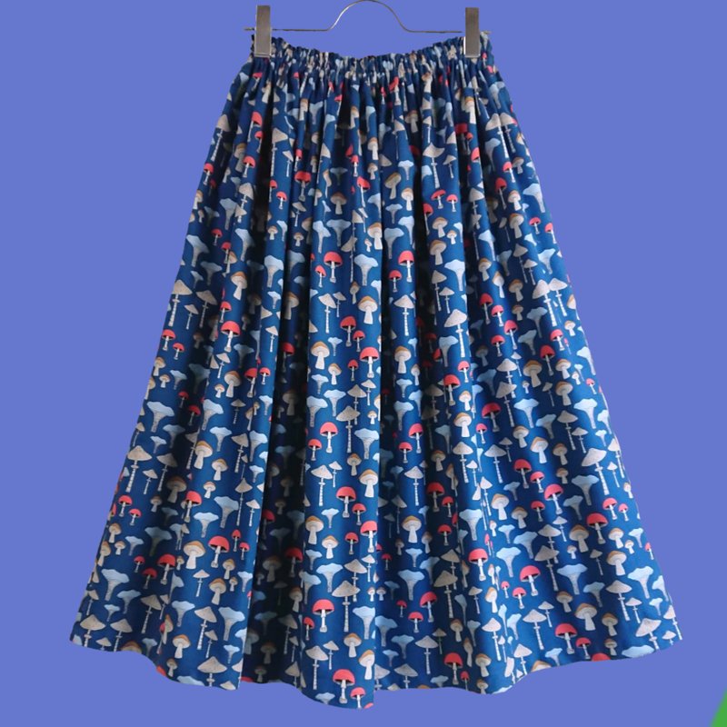 【受注制作】Mushroom Skirt Navy / USA fabric / Free size / Made in japan - 裙子/長裙 - 棉．麻 藍色