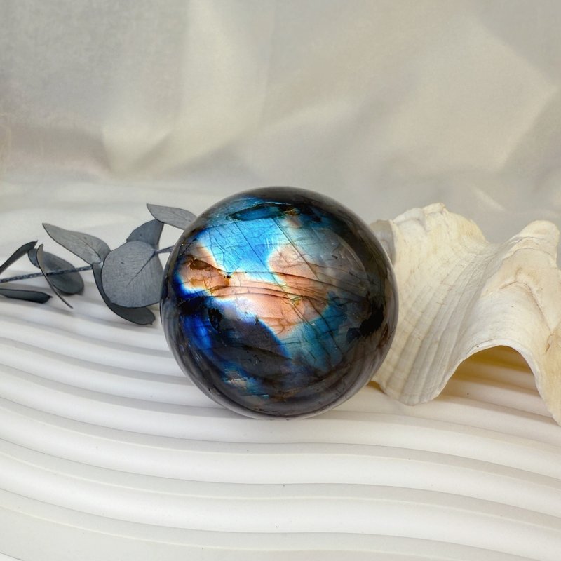 原礦球/磁場-高閃光黑體拉長石球 - 擺飾/家飾品 - 水晶 