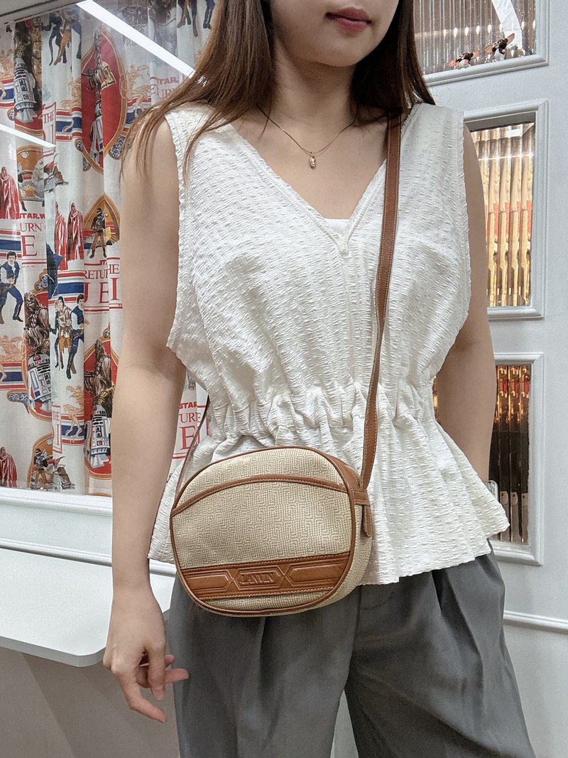 中古 Lanvin 淺啡色斜背包 夏天穿搭 復古包男女適用 意大利 - 側背包/斜背包 - 防水材質 咖啡色