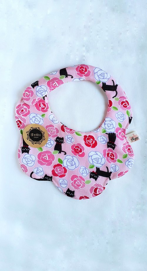 Akpn手作宣言 玫瑰貓咪-八層紗100%cotton雙面造型圍兜.口水巾