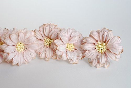 makemefrompaper Paper Flower, 10 pieces DIY small daisy flower size 6.00 cm., soft brown color