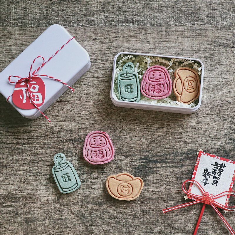 【New Year Gift Box】Handmade Soap with Biscuit Shape for Chinese New Year - สบู่ - สารสกัดไม้ก๊อก สีแดง