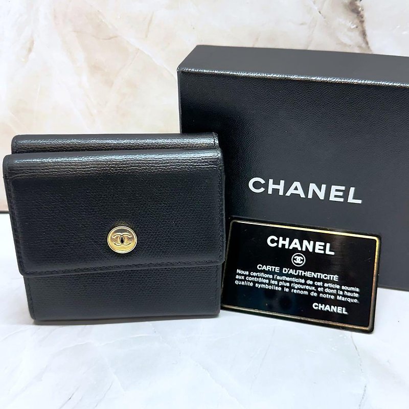 【LA LUNE】Rare second-hand Chanel black leather gold coin short clip small Silver wallet clutch bag - Messenger Bags & Sling Bags - Genuine Leather Black