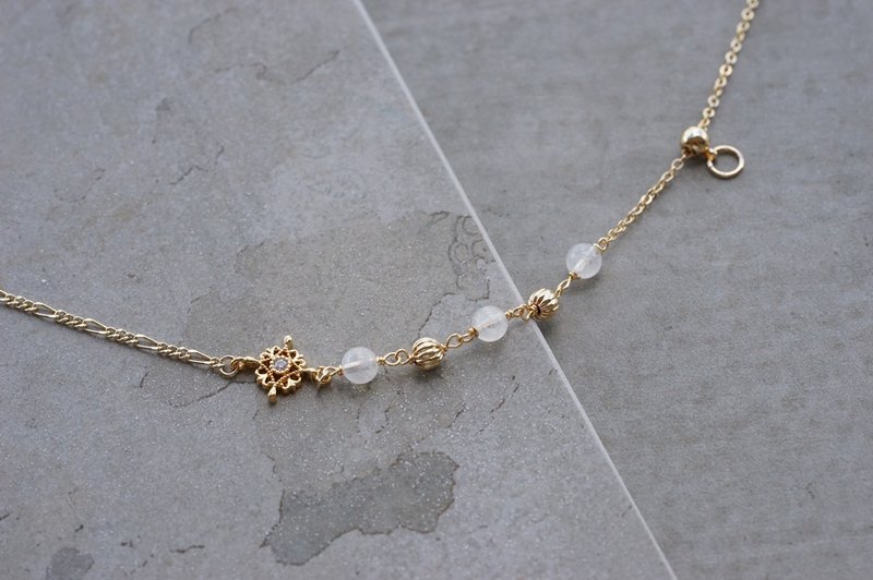 Lace - 14K Gold Moonstone Stone Bracelet - สร้อยข้อมือ - เครื่องประดับพลอย สีทอง