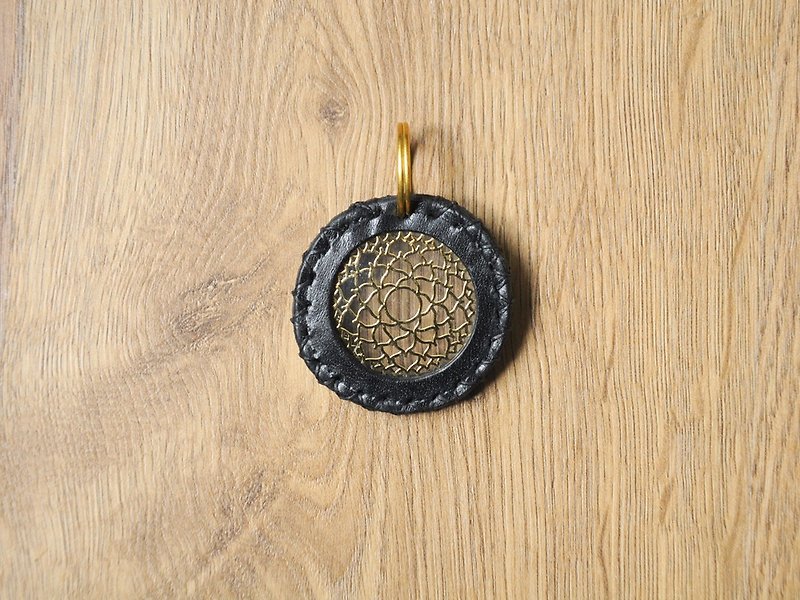 Positive energy chakra x leather brass keychain - Necklaces - Genuine Leather Black
