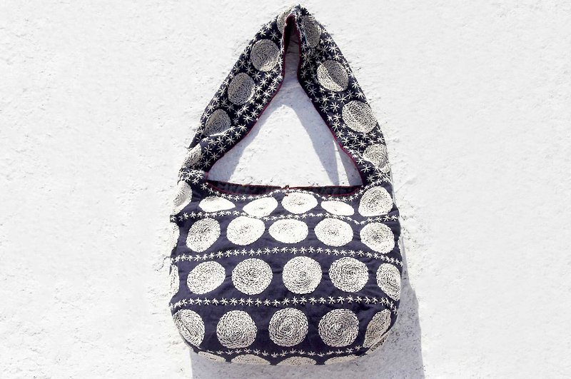 Birthday gift mothers day gift limited a piece of hand-stitched cotton cloth side backpack / embroidery cross-body bag / hand embroidery shoulder bag / hand-stitched blue dyed / indigo hand made package - blue dye indigo geometric Milky Way - Messenger Bags & Sling Bags - Cotton & Hemp Blue