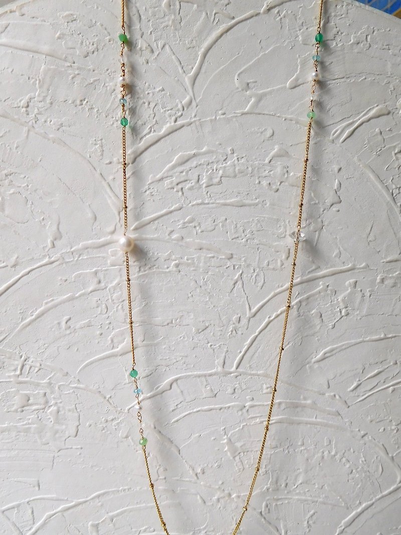 Fresh asymmetric small Gemstone pearl long chain - Long Necklaces - Other Materials Green