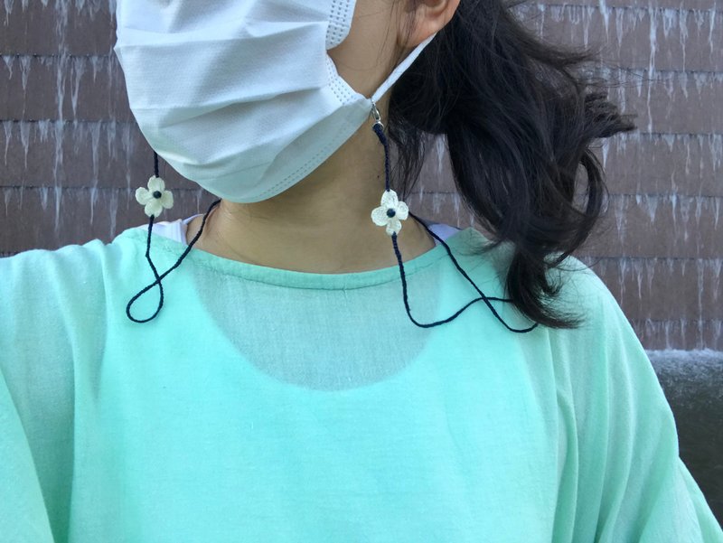 口罩鍊 minimal flower |Navy| - 口罩/口罩收納套 - 貴金屬 藍色
