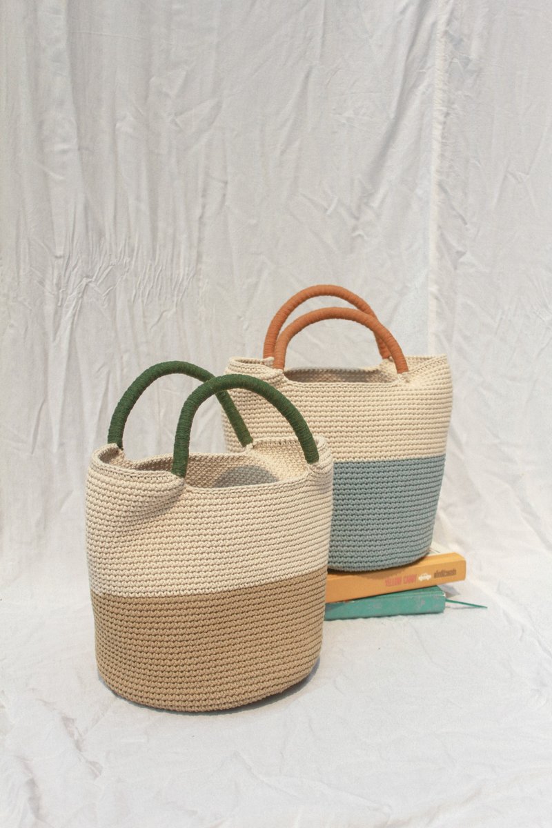 Two Tone (Khaki & Cream) Green Strap ,Bucket hand bags - 手提包/手提袋 - 其他材質 卡其色