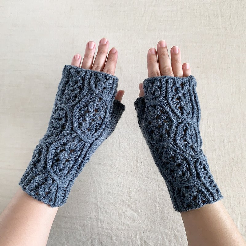 Xiao Fabric-Hand Knitted Fingerless Gloves-Garden Denim - ถุงมือ - ขนแกะ สีน้ำเงิน