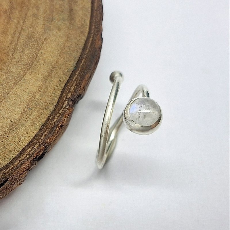 Shiqing Metalworking | Meteor in the Sky | Moonstone Silver - แหวนทั่วไป - เงินแท้ สีเงิน