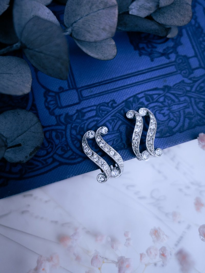 Bogoff 生命之歌雙弧線立體耳環—歐美古董首飾 Vintage Jewelry - 耳環/耳夾/耳骨夾 - 銀 銀色