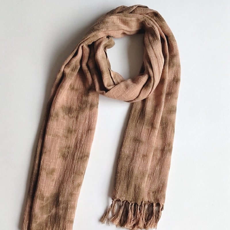 T.H.Ani 手染原創獨特花紋圍巾-暖 圍巾 植物染 披肩 厚 天然染 - 圍巾/披肩 - 棉．麻 灰色