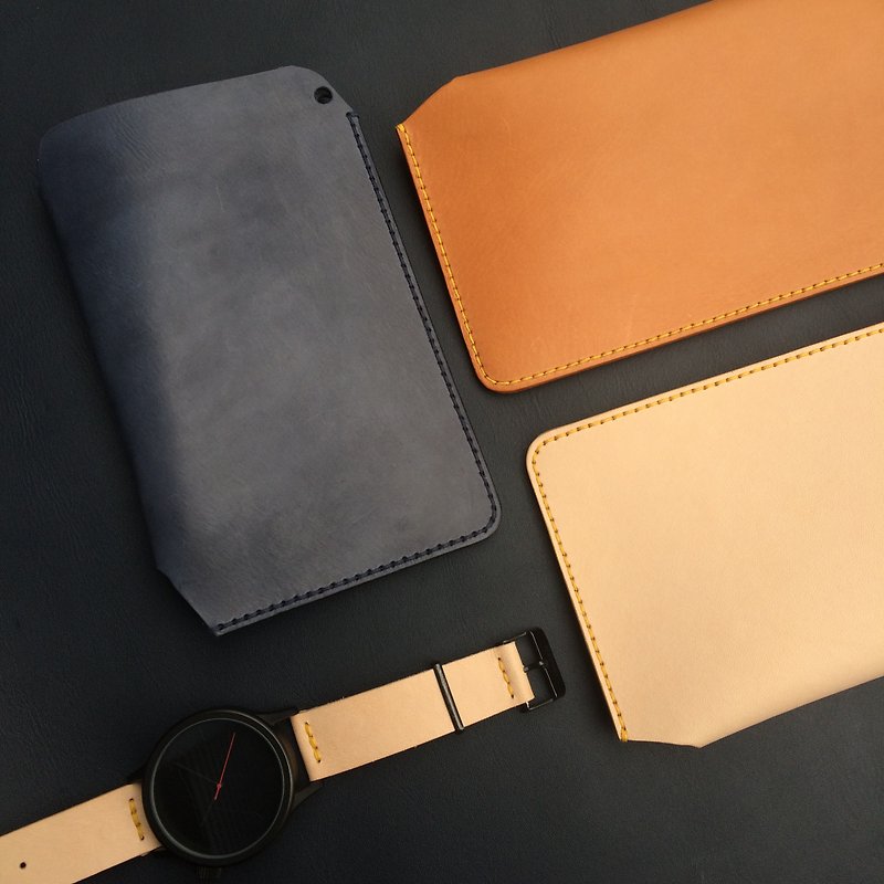 Flash 9% off _6 / 24 end _ phone hanging neck pack into two (iphone 6 / SE / 7/7 plus) / caramel color _ primary color _ dark blue leather - Other - Genuine Leather 