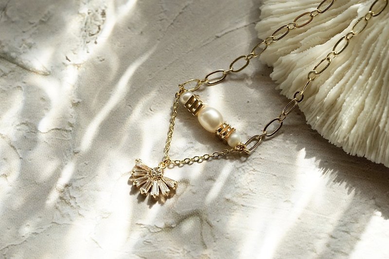 Streamer - 14K gold-pearl Stone bracelet / necklace - สร้อยคอ - วัสดุอื่นๆ สีทอง