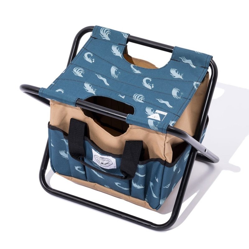 日本限定 POLER MULTI UTILITY CHAIR 多功能收納折疊椅 衝浪藍 - 露營用品 - 其他材質 多色