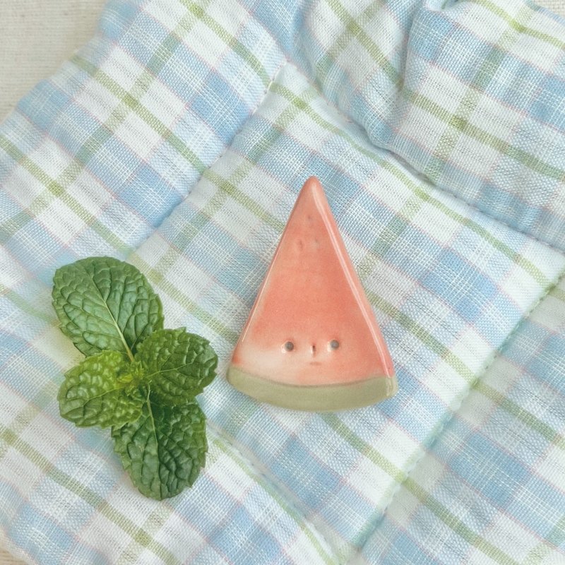 小呆瓜 - 西瓜 陶瓷別針 brooch - 胸針 - 瓷 
