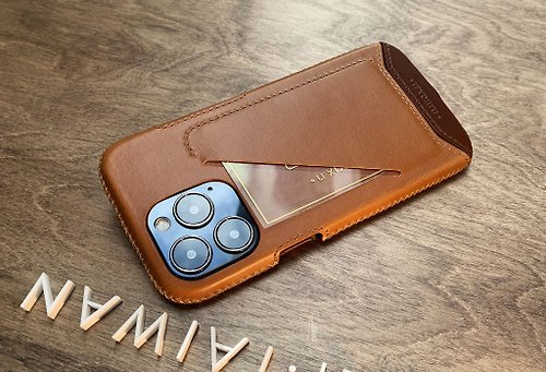 n max n iPhone 13/13Pro 經典系列全包覆手機皮套 -古銅棕