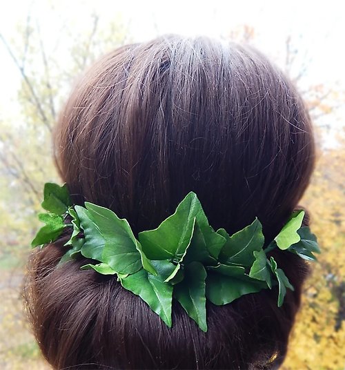 FloraFantasyIZ Greenery bridal hair comb Woodland wedding headpiece Green leaf hair vine Ivy