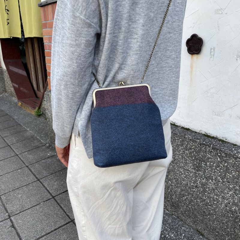 Two-color kiss lock bag/crossbody bag/side bag/carry bag - Messenger Bags & Sling Bags - Cotton & Hemp Blue